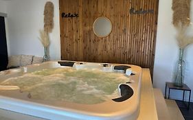 Maison spacieuse spa&jardin